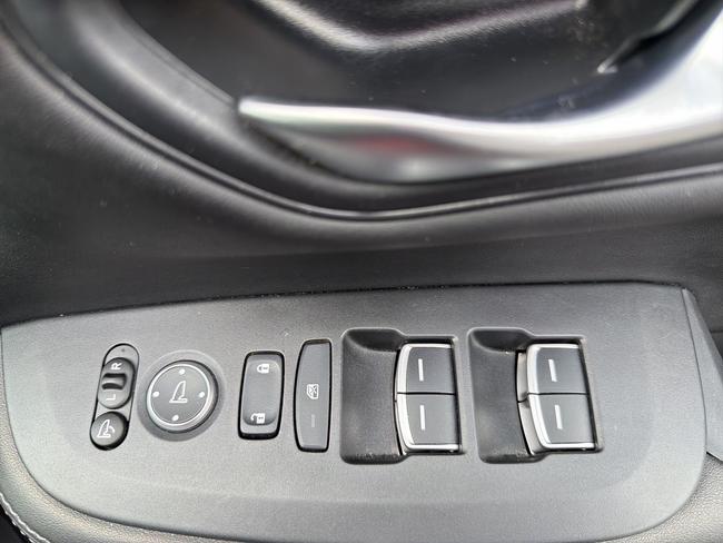 Honda ZR-V Photo 1579bfca-7944-493d-823b-1b275e61464e.jpg