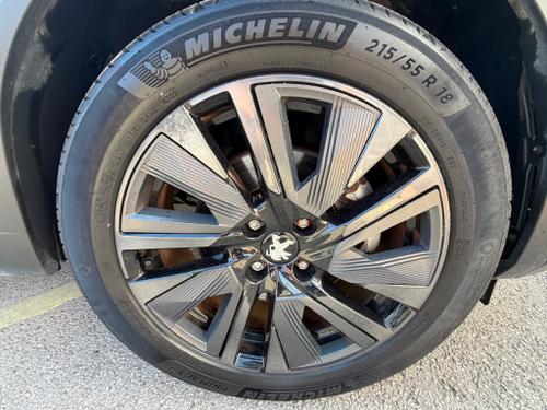 Peugeot E-2008 Photo 158cb35b-b534-4c9b-b942-651fb8666fd1.jpeg
