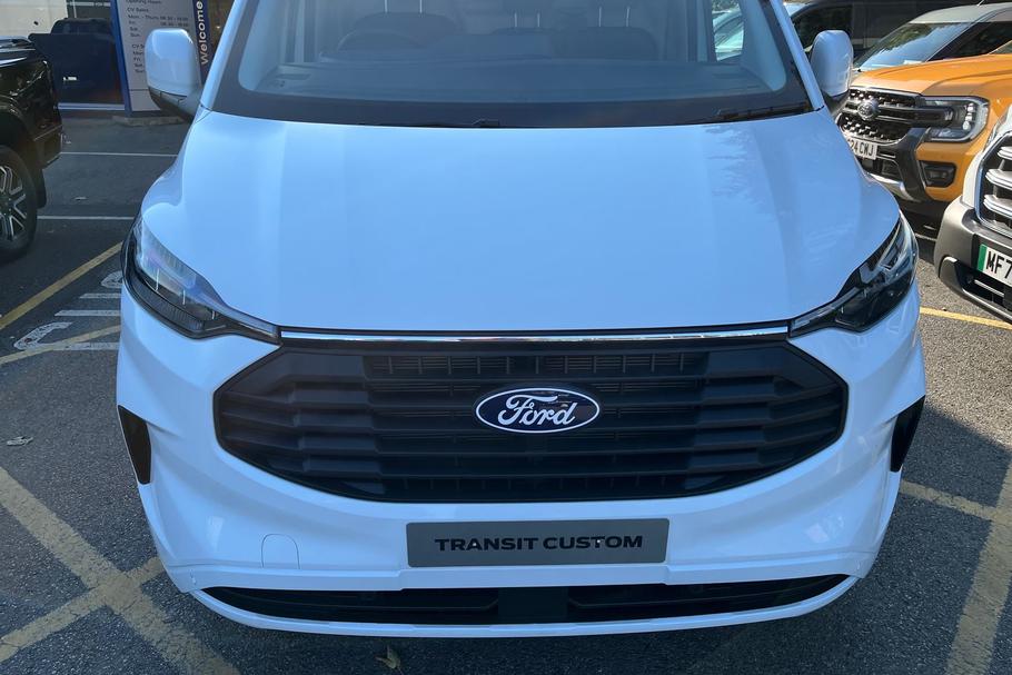 Used Ford TRANSIT CUSTOM CUSTOMLIML201 29