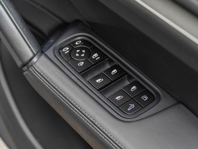 PORSCHE Cayenne Photo 17