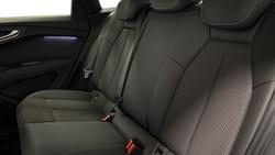 AUDI Q4 e-tron Photo 4