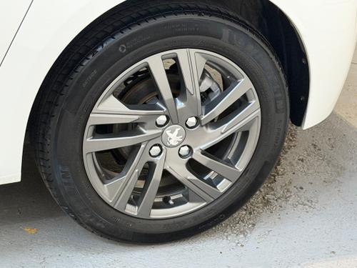 Peugeot 208 Photo 159e14a5-0f09-44d8-af2c-22d213451994.jpeg