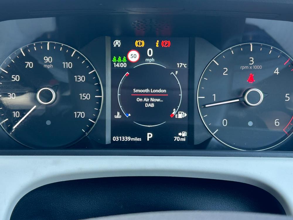 Used Land Rover Range Rover Velar SY70JUV 39