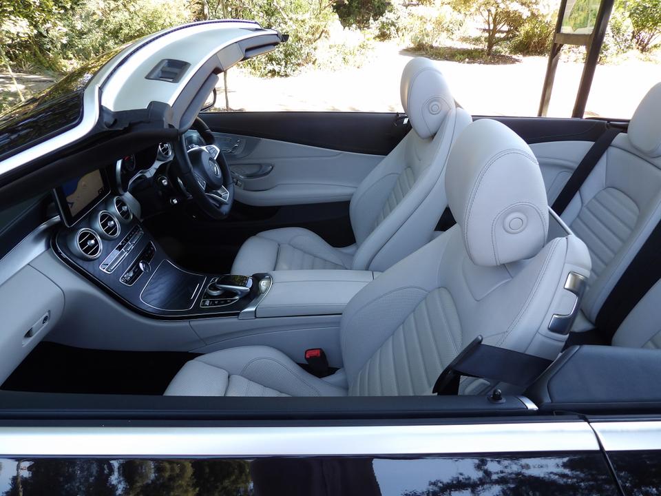 Used Mercedes-Benz C Class AO67VYH 3