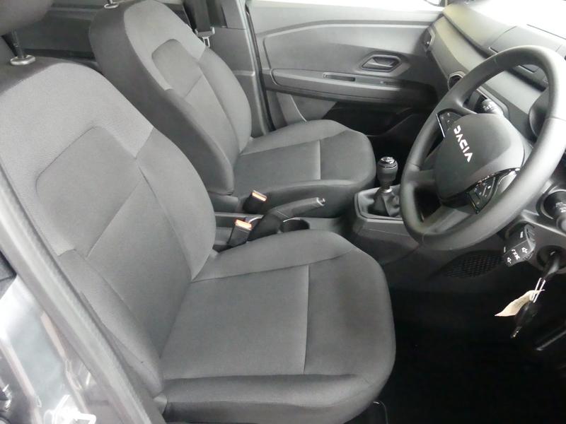 Dacia Jogger Photo 15daf582-3cfe-4a7e-ae7e-d1d09b798219.jpg
