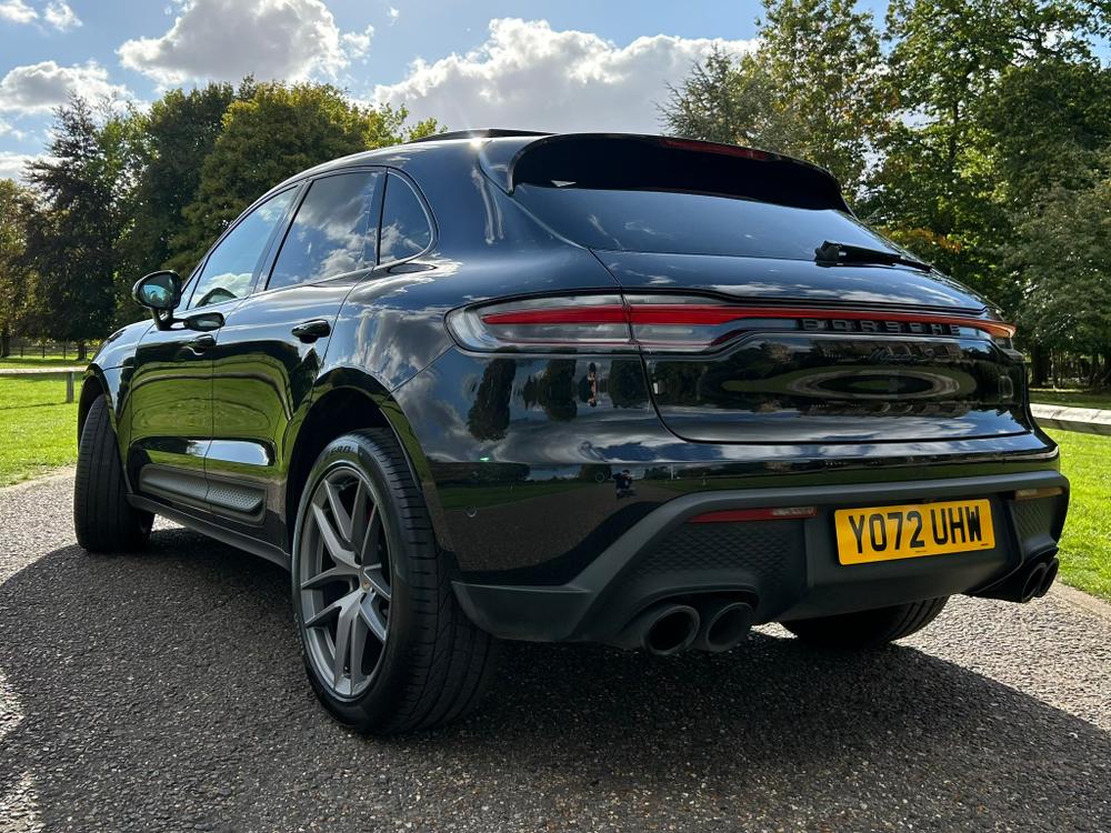 Used Porsche Macan YO72UHW 17