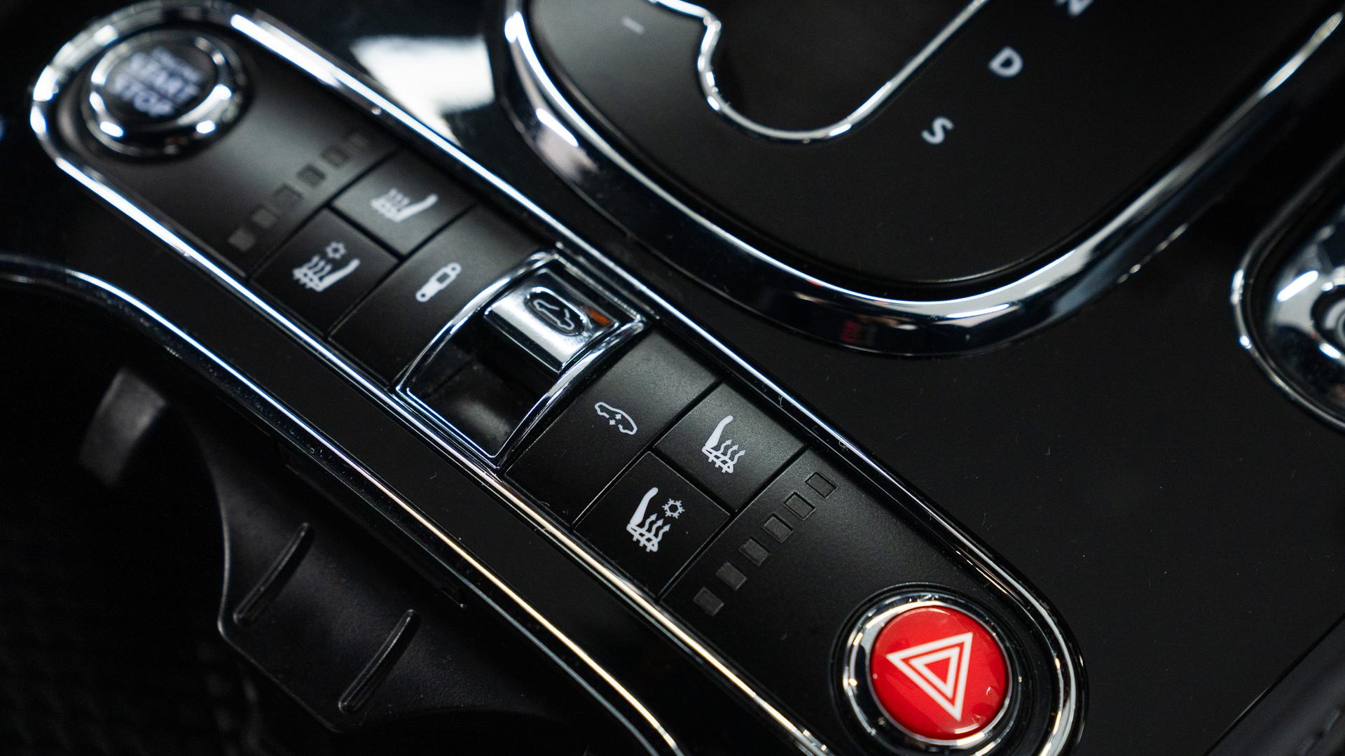 Bentley Continental Photo 15de326f-64f6-4a75-a28f-a7954109affd.jpg