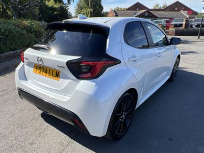 Mazda Mazda2 HYBRID Photo 2