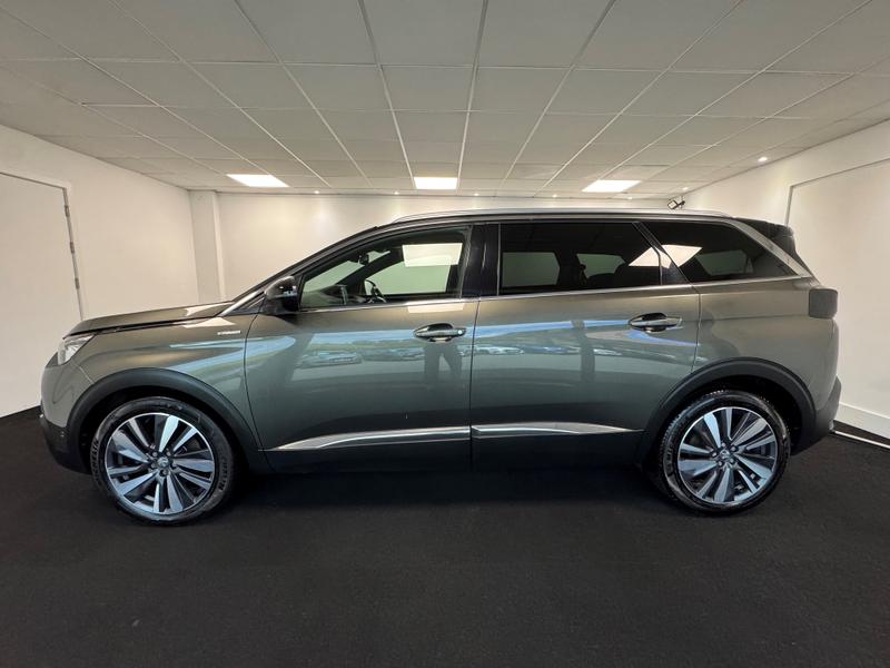 Peugeot 5008 Photo 15ed674d-5ae2-4aeb-b24a-349cda222b3c.jpg
