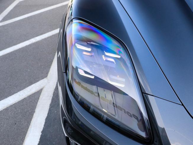 PORSCHE Panamera Photo 16