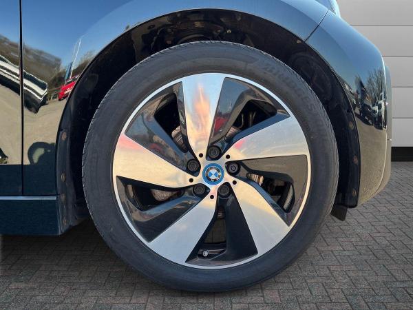 BMW i3 Photo 15f731b2-7ed0-4be6-b16c-9cec0ed5a570.jpg