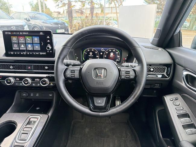 Honda Civic Photo 16086324-c2fc-42b3-b0c6-f7da0a62febd.jpg