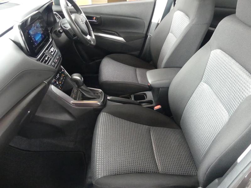 Suzuki S-Cross Photo 1628820b-2d90-41a8-a231-79c0659344d1.jpg