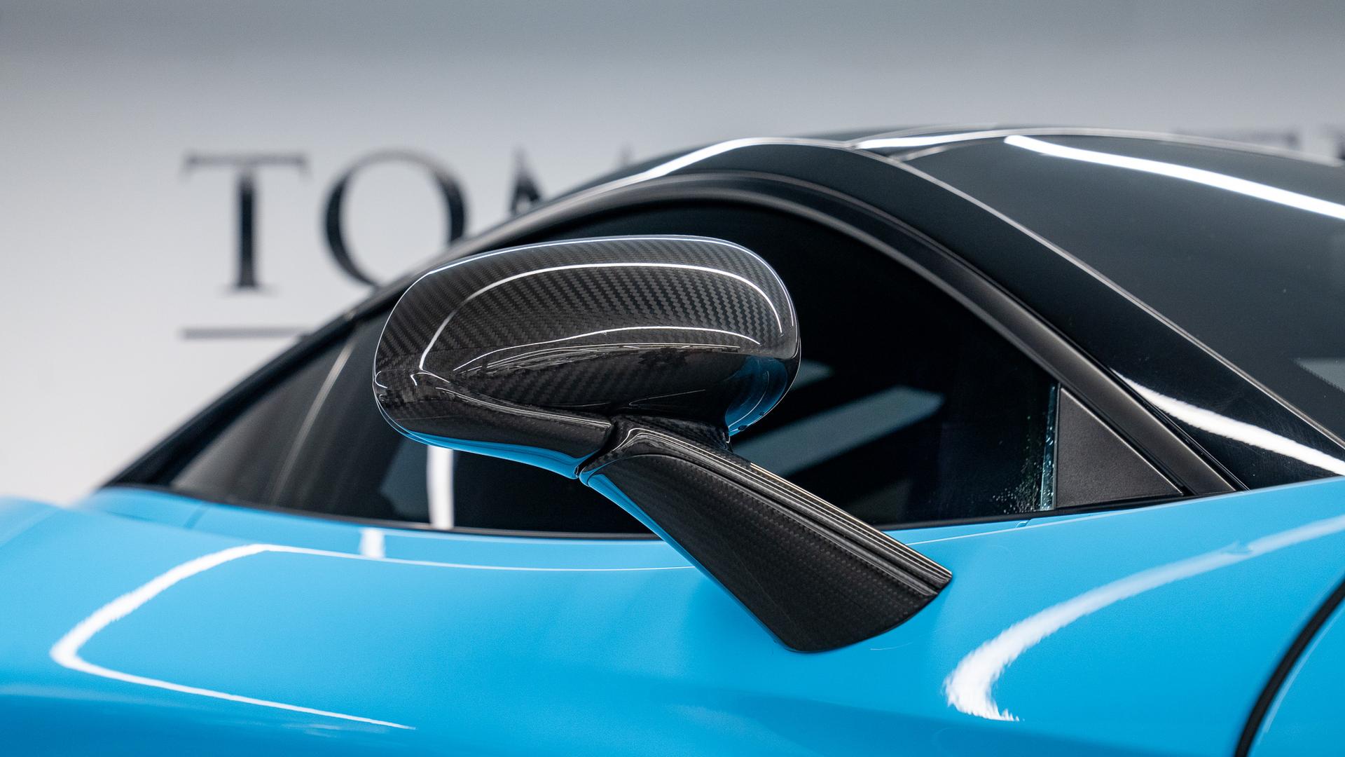 McLaren 765LT Photo 1647f91d-c826-4ca5-8600-66d52736d851.jpg