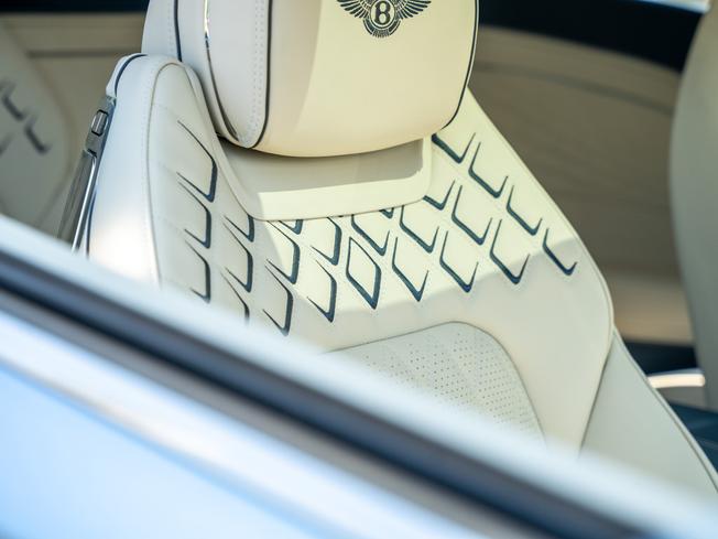 BENTLEY Continental GT  Photo 23