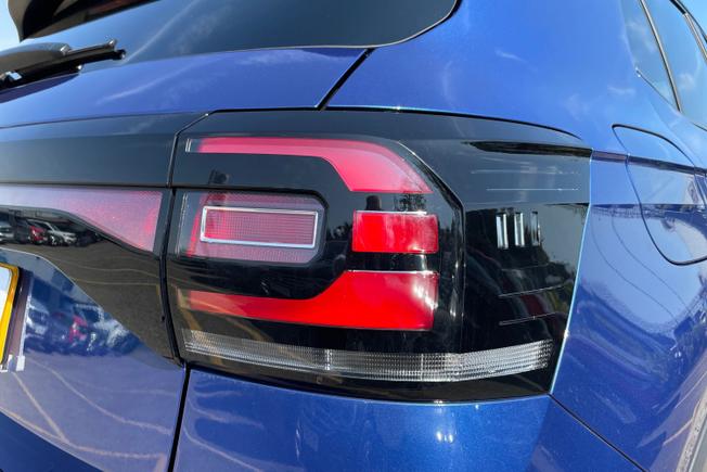 VOLKSWAGEN T-Cross Photo 21