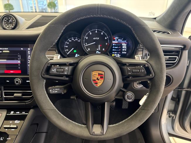 PORSCHE Macan Photo 17