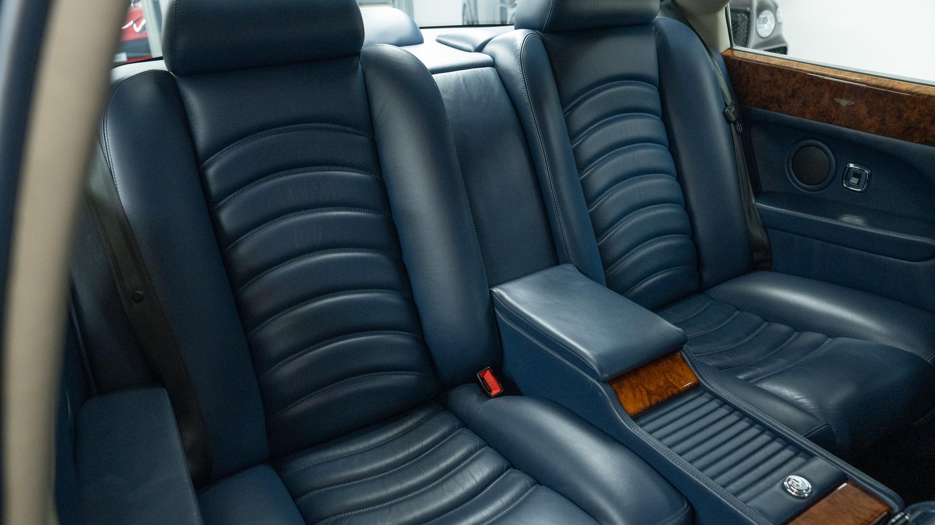Bentley Continental Photo 16706027-f702-4d2e-9db3-b8410f8f2476.jpg