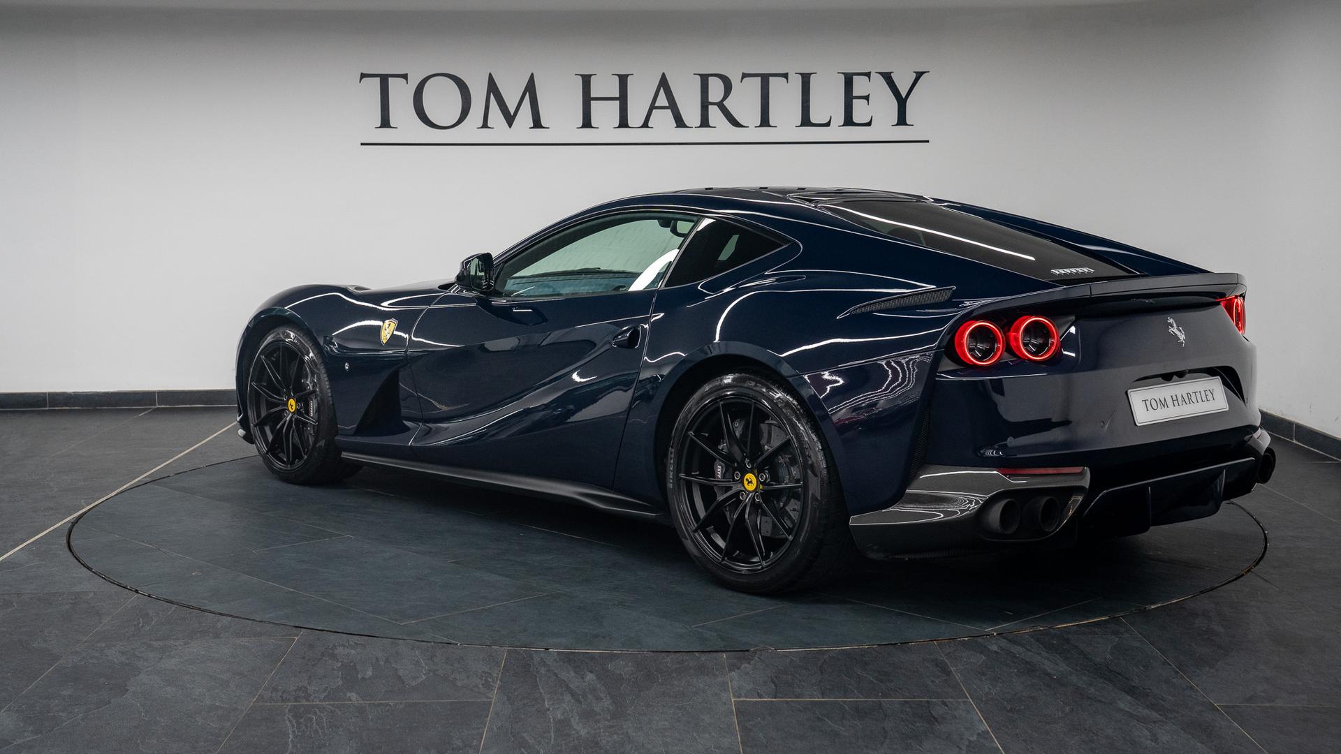 Ferrari 812 Photo 1671c56b-e5f6-4ed3-b8dd-6f23545e9983.jpg