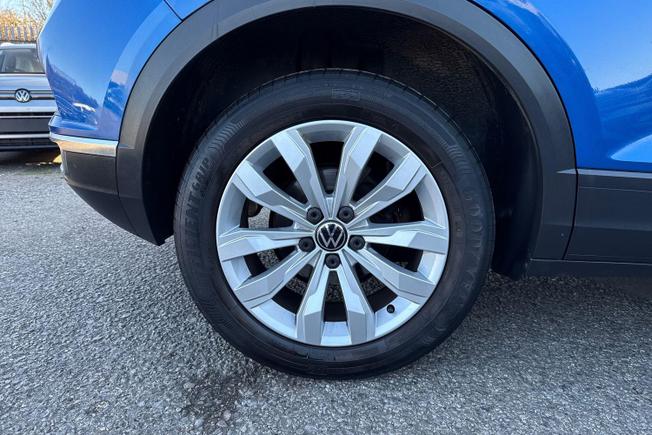 Volkswagen T-Roc Photo 5