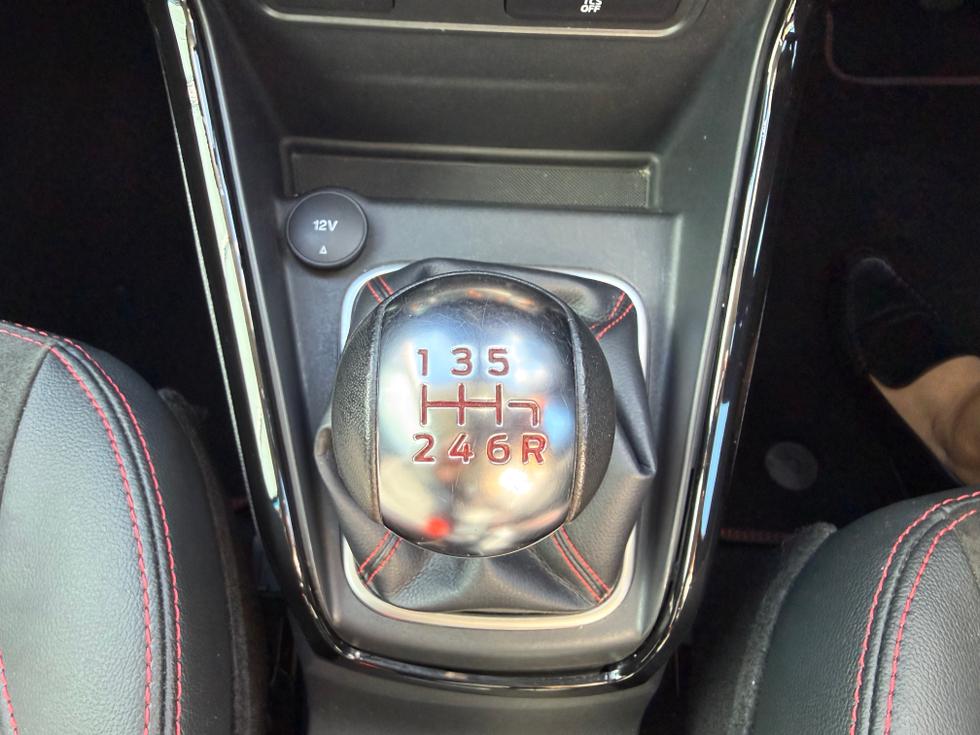 Ford EcoSport Photo 167a47c3-fe79-460f-8032-fd3558685580.jpeg