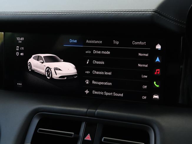 PORSCHE Taycan Photo 25