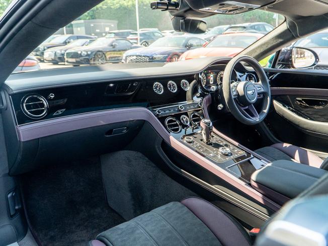 BENTLEY Continental GT  Photo 2