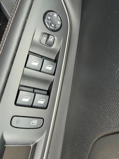 Peugeot 3008 Photo 1691b90e-7035-4974-9d5d-bfb6744efe4e.jpeg
