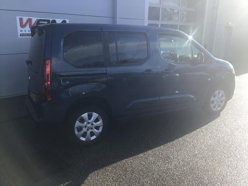 Vauxhall Combo Life Photo 16a469c8-10c8-4411-8860-edccb6bf4956.jpg