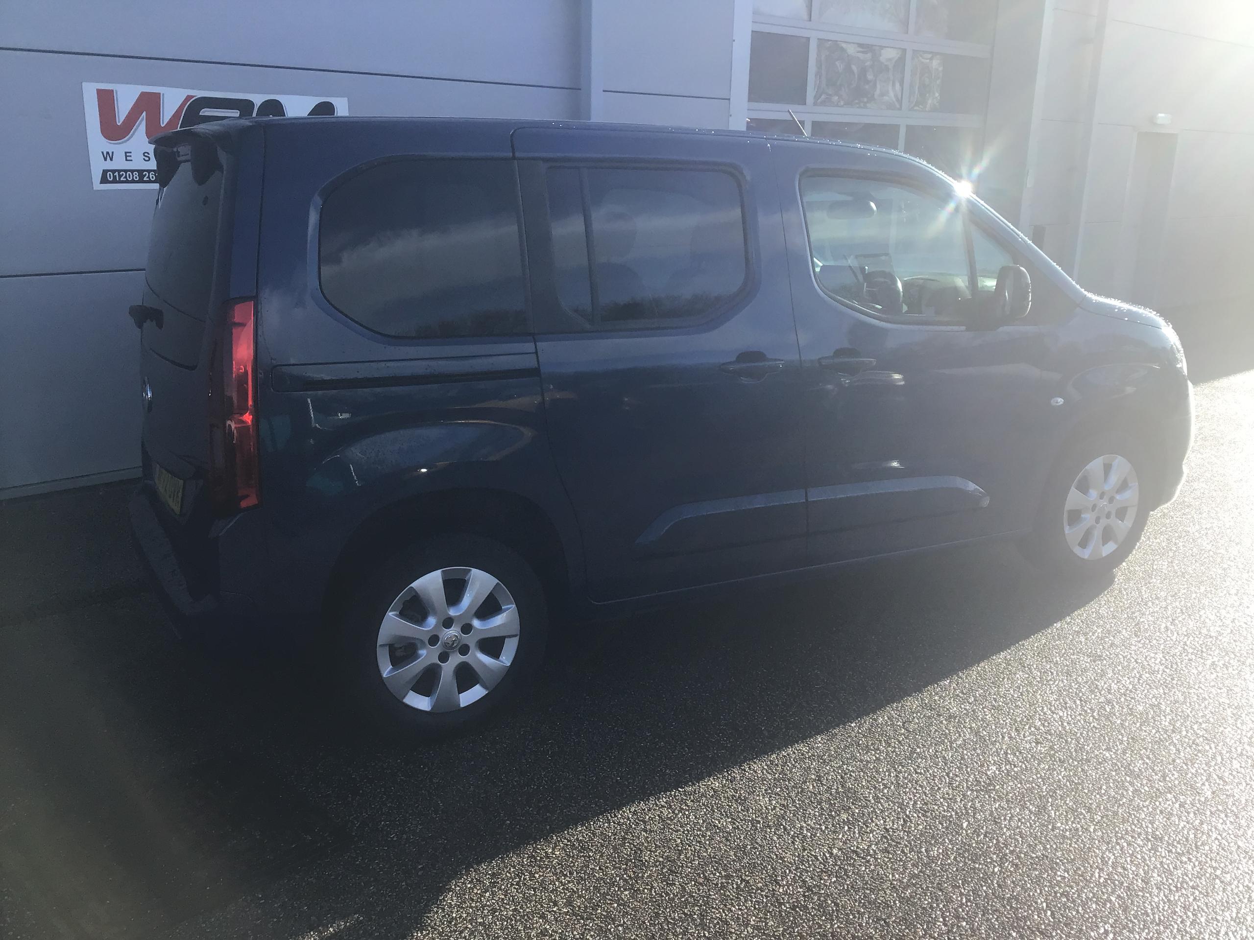 Vauxhall Combo Life Photo 3