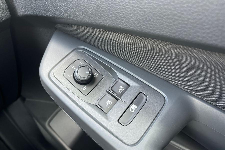Ford TRANSIT CONNECT Photo 16b55683-1305-4207-a2e7-6850c68f3342.jpg