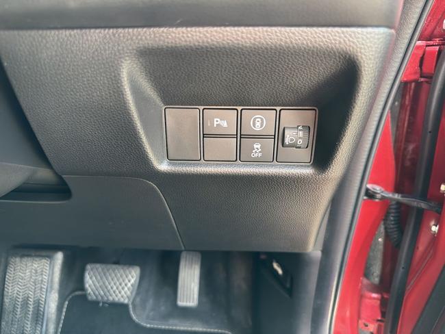 Honda Jazz Photo 16d1fb82-f22a-4c25-bcc4-4af52158c192.jpg