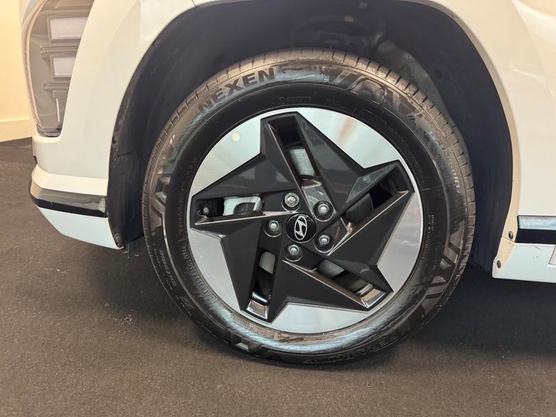 Hyundai KONA Photo 16ee8446-568a-48ec-99ce-d0c8de7da6d9.jpg