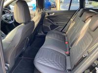 Ford Focus Photo 13