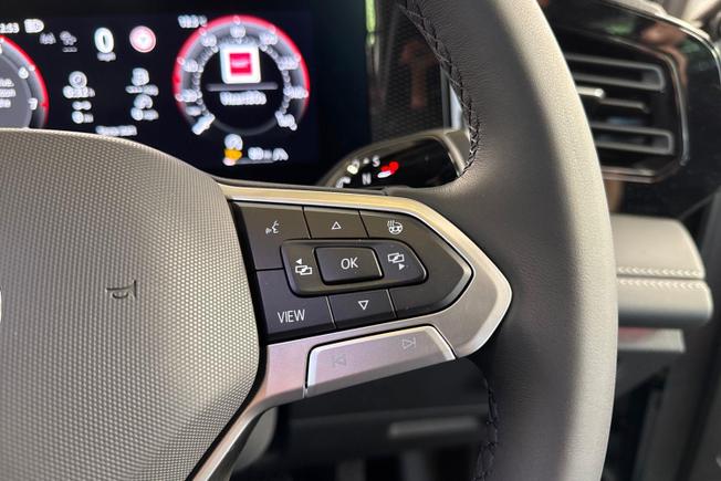 VOLKSWAGEN Tiguan  Photo 17