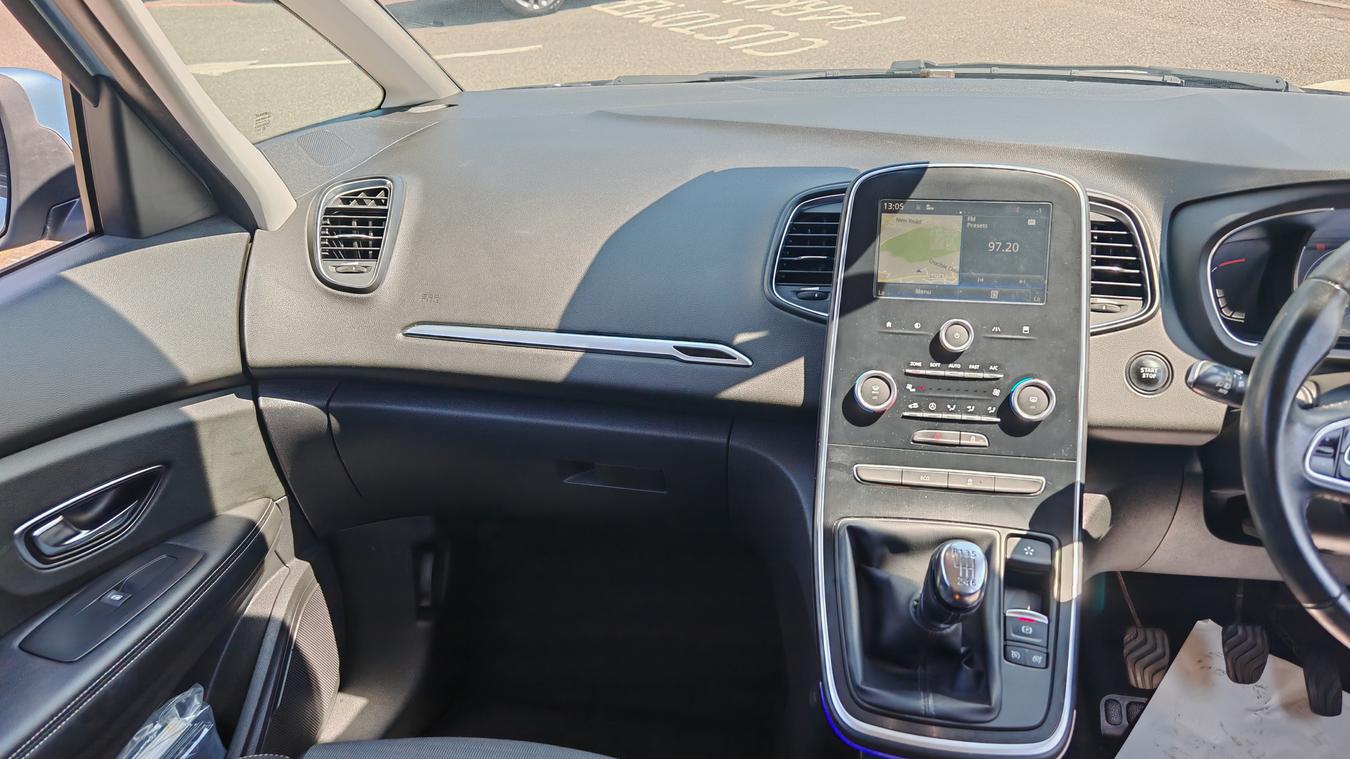 Used Renault Scenic WT66EHH 29