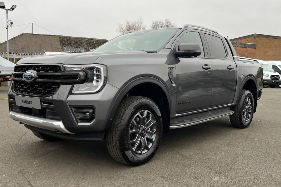 Ford RANGER Photo 170d0d62-f9f3-4745-b631-02620ec67044.jpg