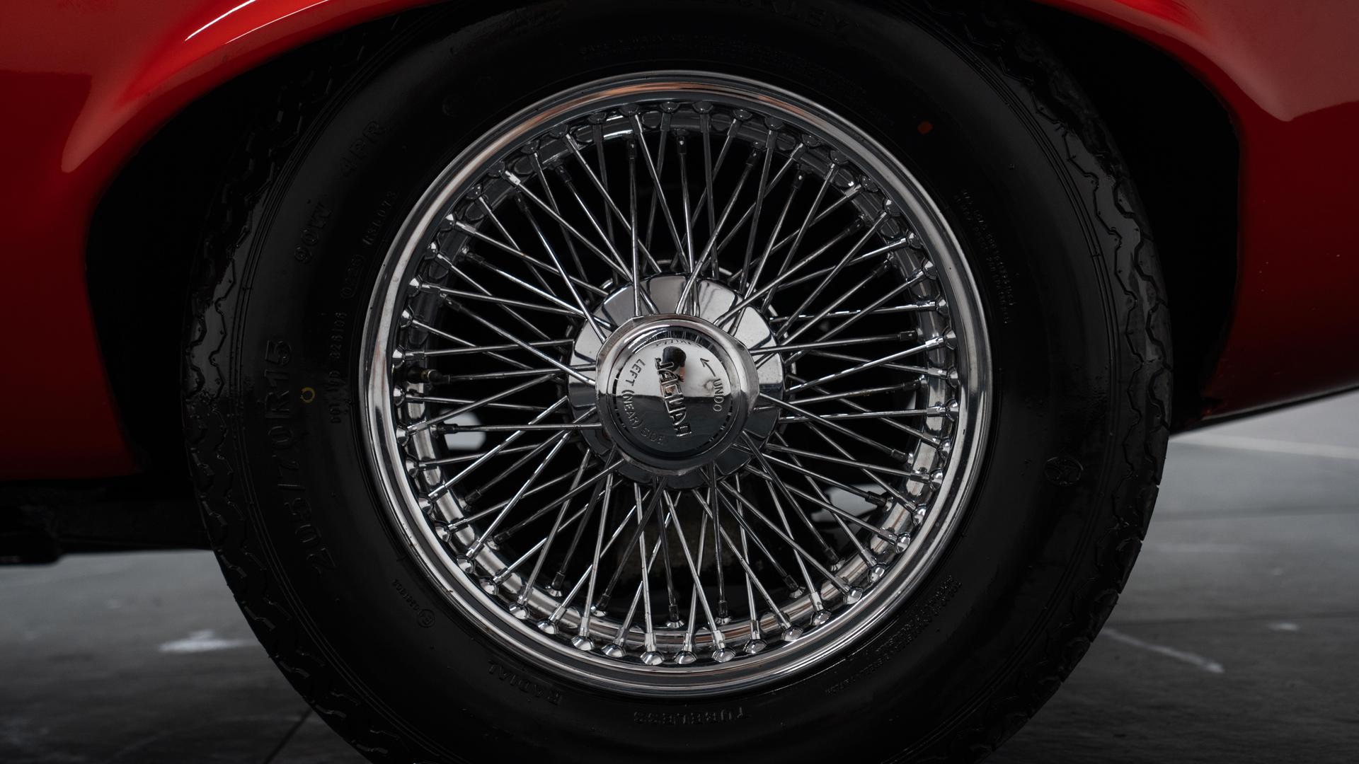 Jaguar E-Type Photo 170deaaa-da6a-49e2-9935-5b7105cb6672.jpg