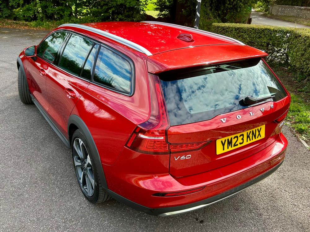 Used Volvo V60 Cross Country YM23KNX 15