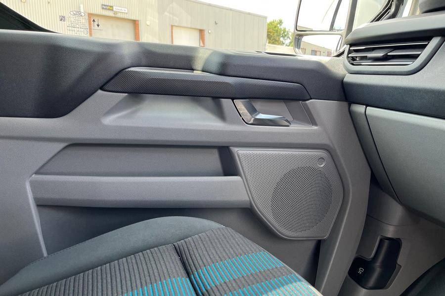 Ford TRANSIT CUSTOM Photo 1718b23f-4f57-4b25-92ad-fcf5881953ee.jpg