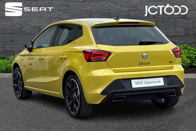 SEAT Ibiza Photo 3