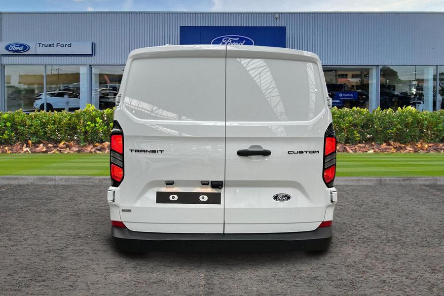 Ford TRANSIT CUSTOM Photo 17213628-0030-4b3f-8ea7-d604cb95f100.jpg
