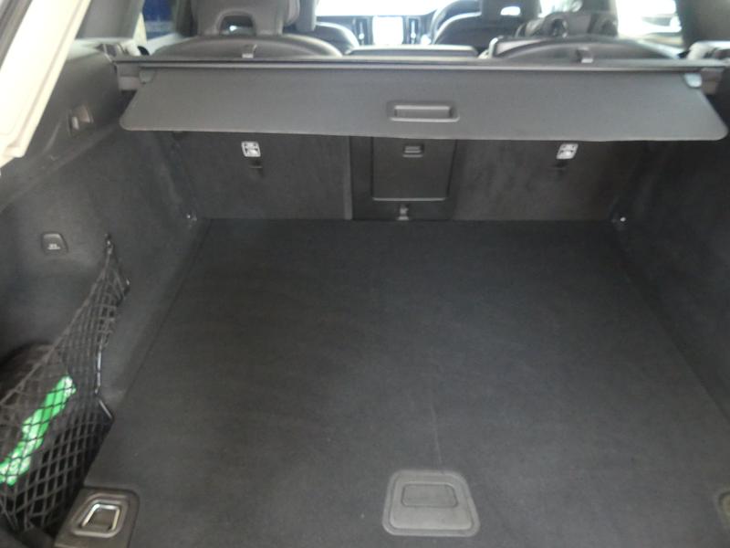 Volvo XC60 Photo 17271cfb-9846-4308-9ee6-45698f2bd9fe.jpg