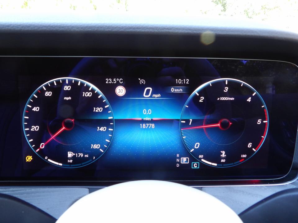 Used Mercedes-Benz E Class YA21ECP 28