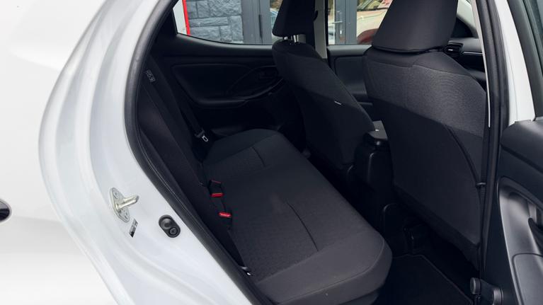 Used Toyota Yaris DC23CWZ 6