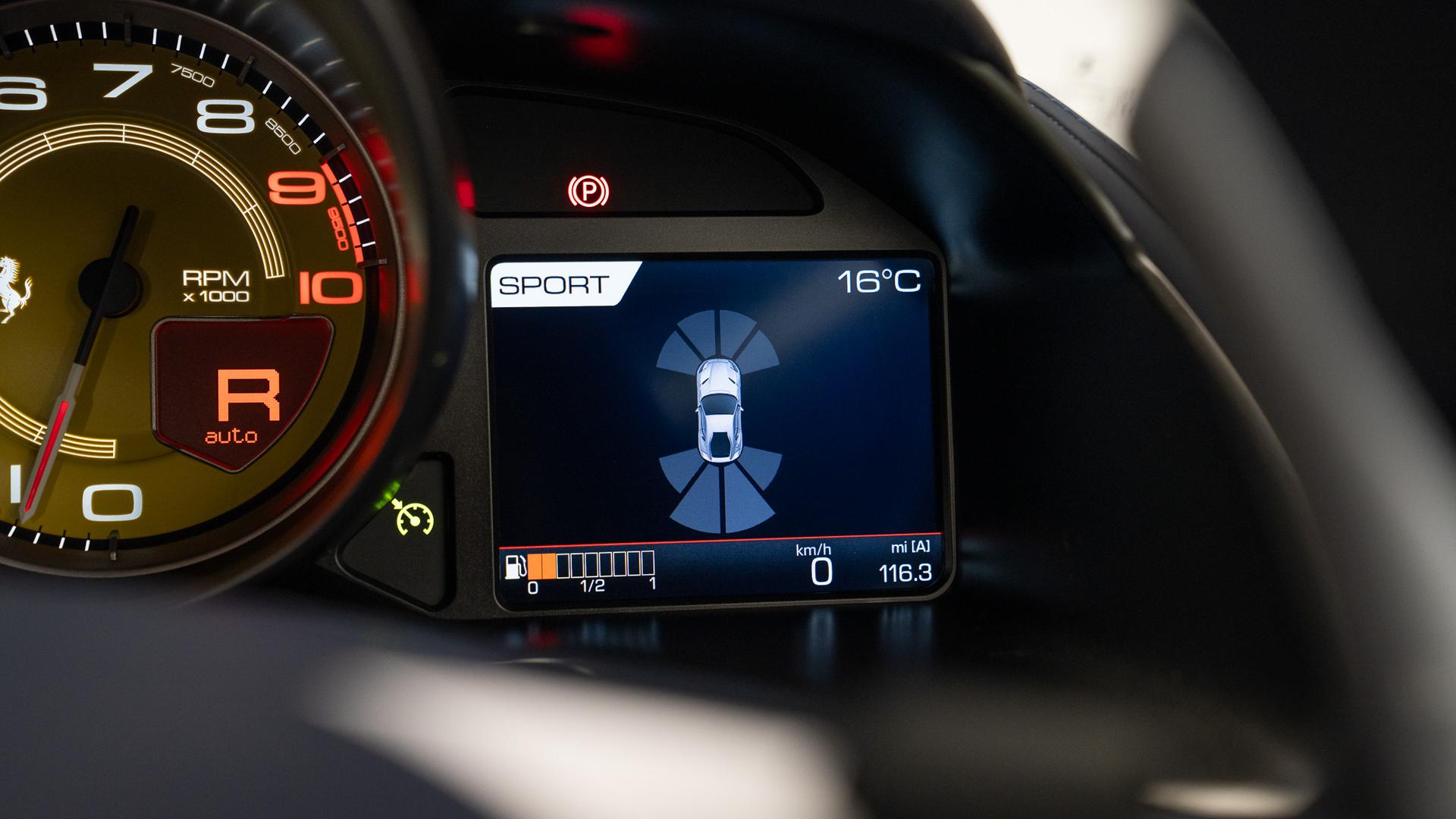 Ferrari 812 Photo 17437d3d-ff91-491c-ac36-f6a67d88dbd3.jpg