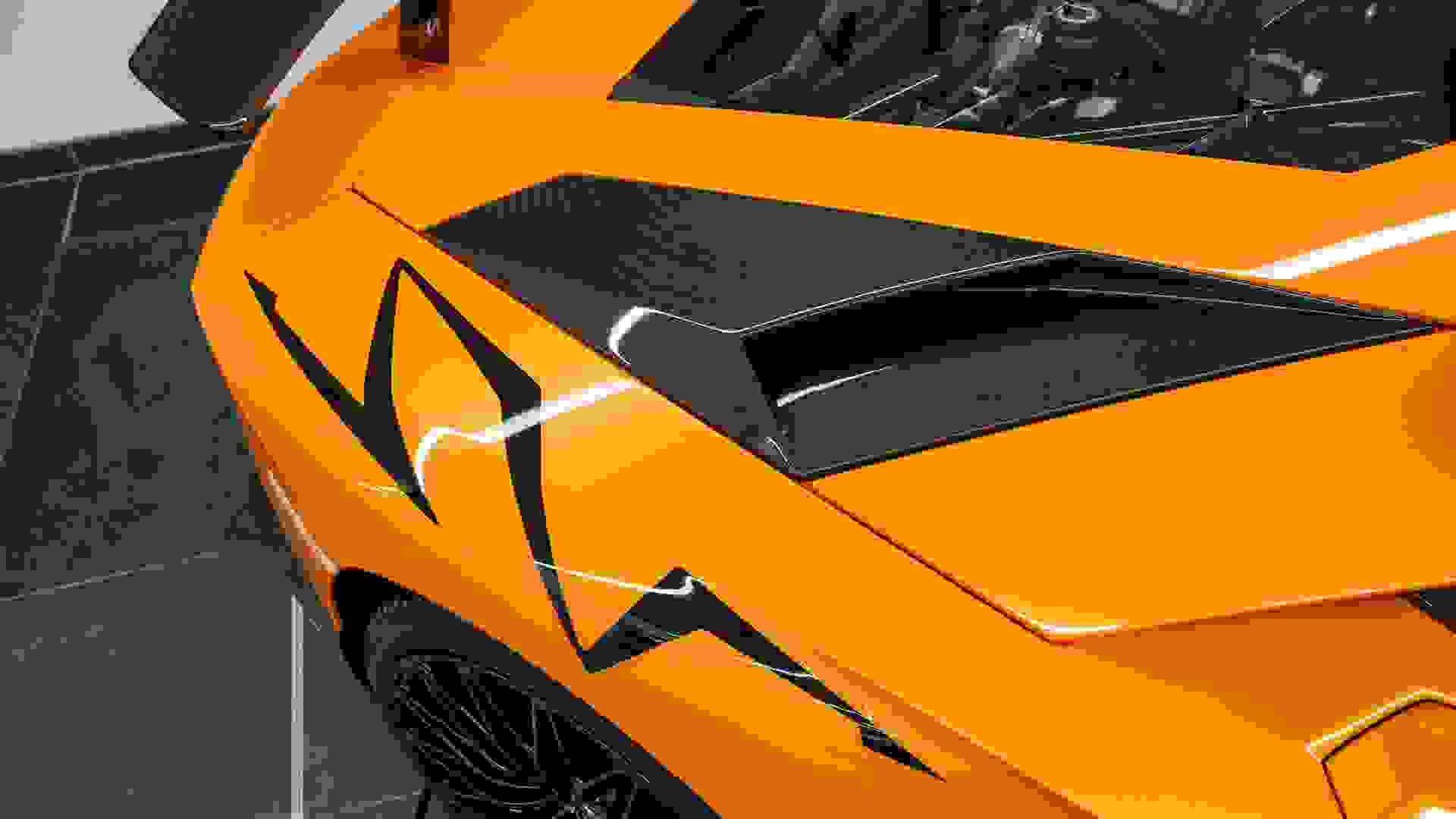 Lamborghini AVENTADOR SV Photo 174bccf8-03ef-4cc6-8d56-895df065ea90.jpg