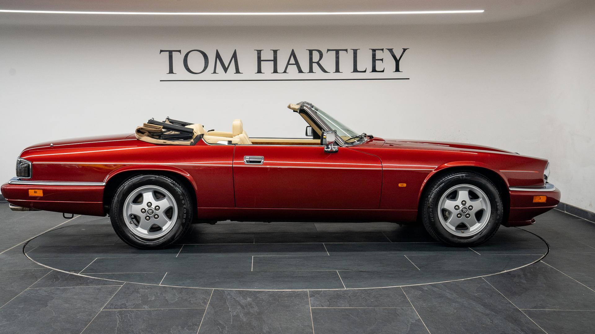 Jaguar XJ-S Photo 174fe8d4-18ff-4420-90ab-25760a2c4813.jpg