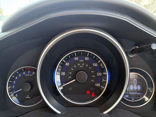 Honda Jazz Photo 1750f1dd-8cfe-4edb-97ac-4aed5b96d4a1.jpg
