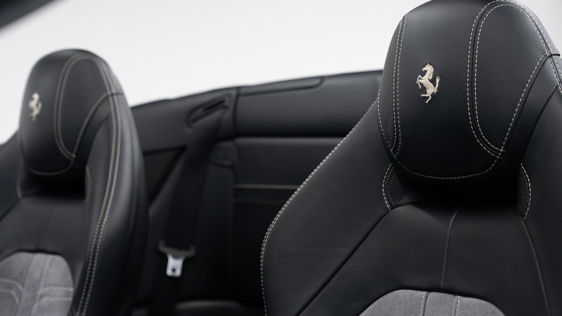 Ferrari California Photo 17583b55-7561-4155-8233-c8b3b1b2d8aa.jpg